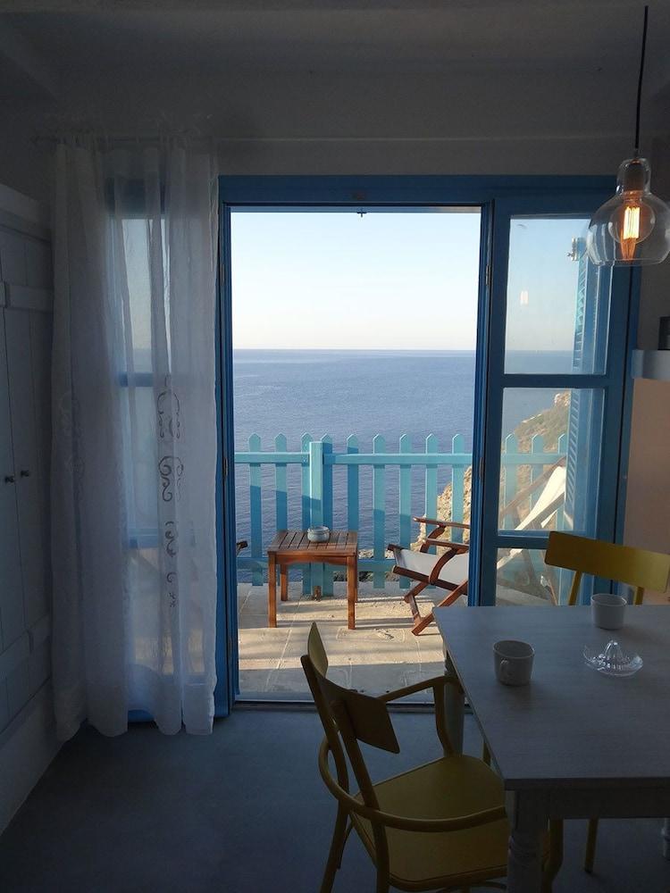 Kástron Aegean Eye Apartments מראה חיצוני תמונה